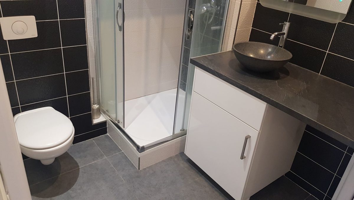 85169771_827493444396624_8659321425049419776_n